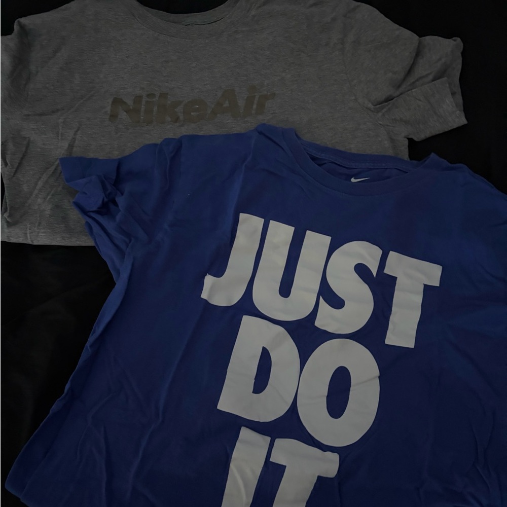 Nike Blue Graphic T-Shirt